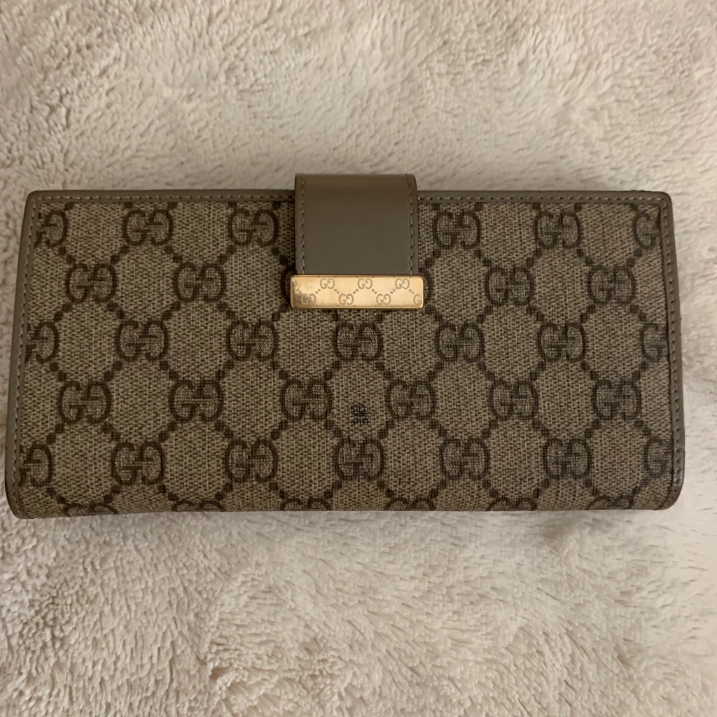 Gucci Gg Supreme Logo Wallet (Like New)